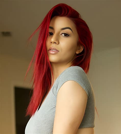 Roxysinner - Pornstars Xxlaynamarie & Roxysinner Lick Each Other Just Right.